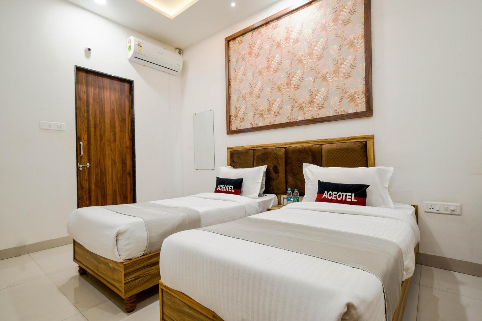 Aceotel Inn Flamingo Indore Buitenkant foto