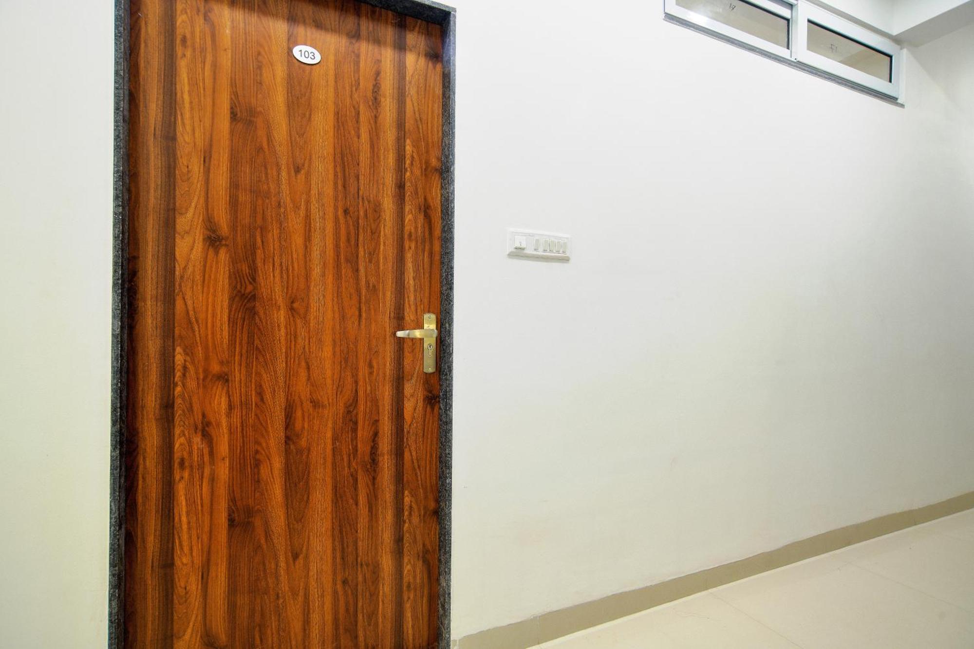 Aceotel Inn Flamingo Indore Buitenkant foto
