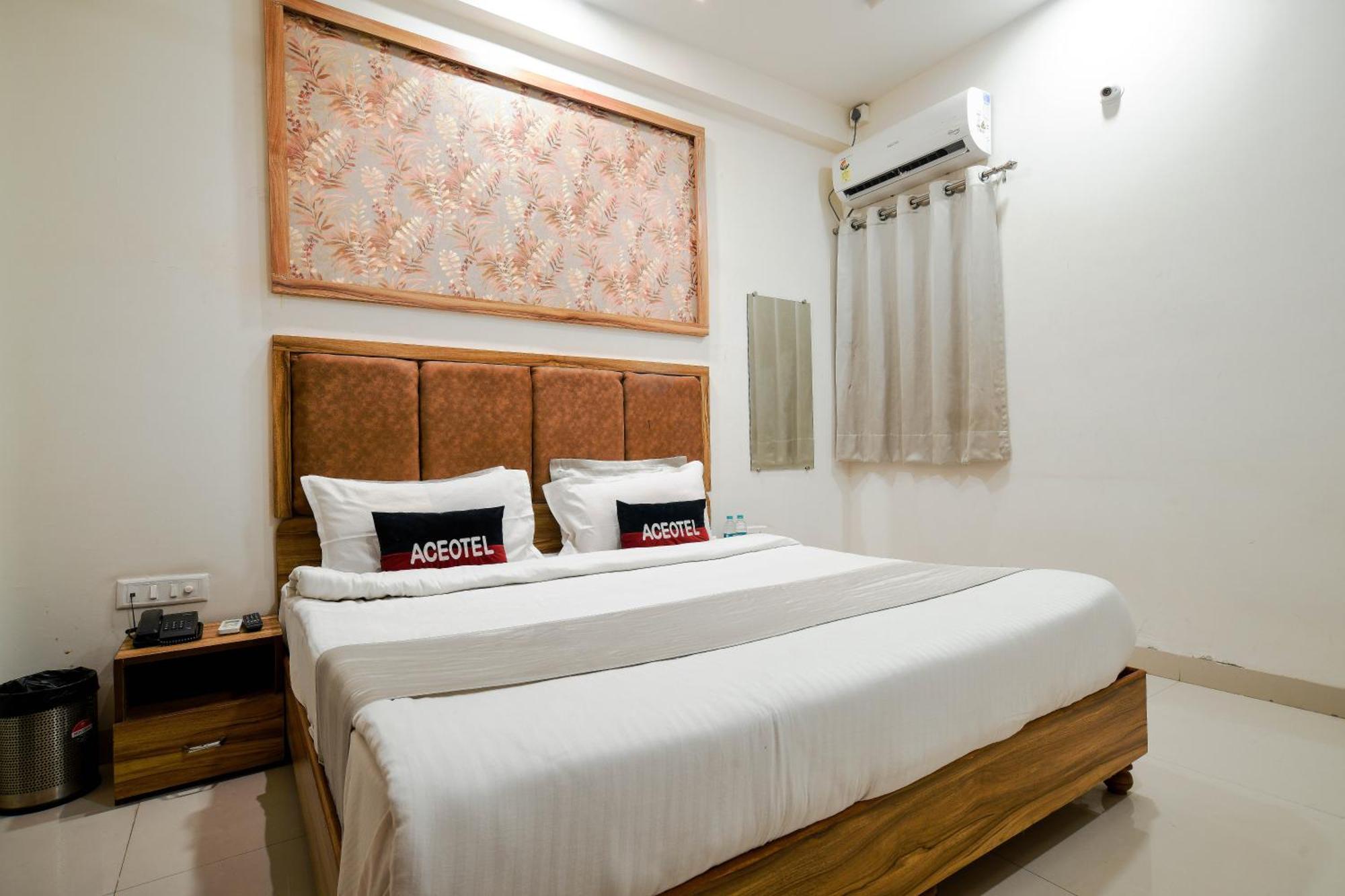 Aceotel Inn Flamingo Indore Buitenkant foto