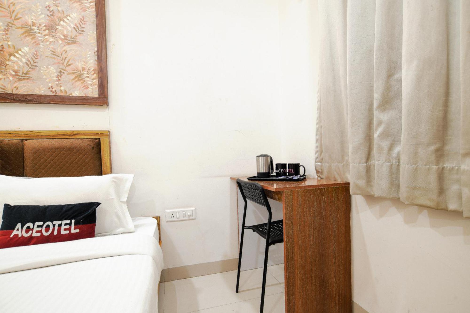 Aceotel Inn Flamingo Indore Buitenkant foto