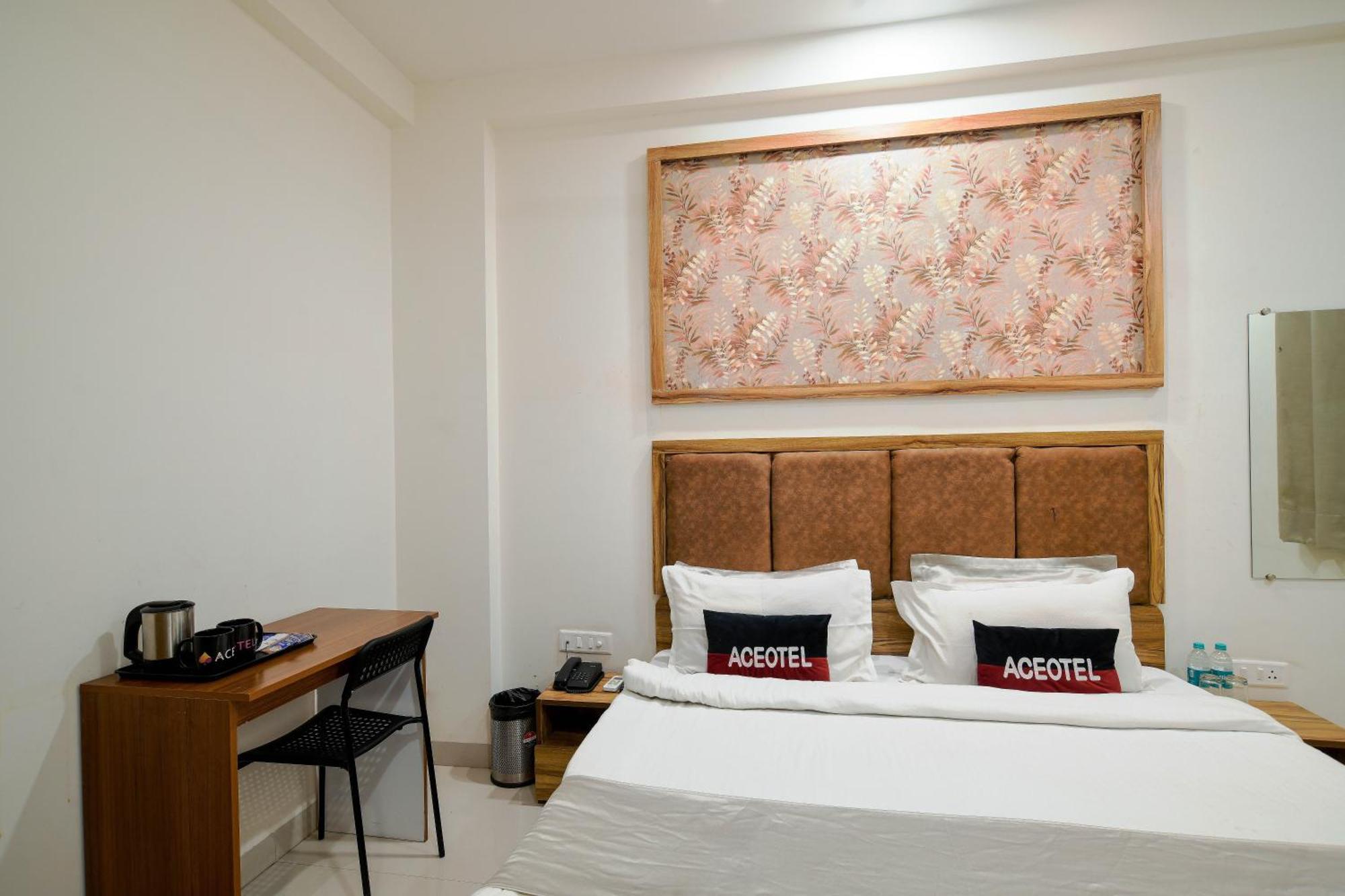 Aceotel Inn Flamingo Indore Buitenkant foto
