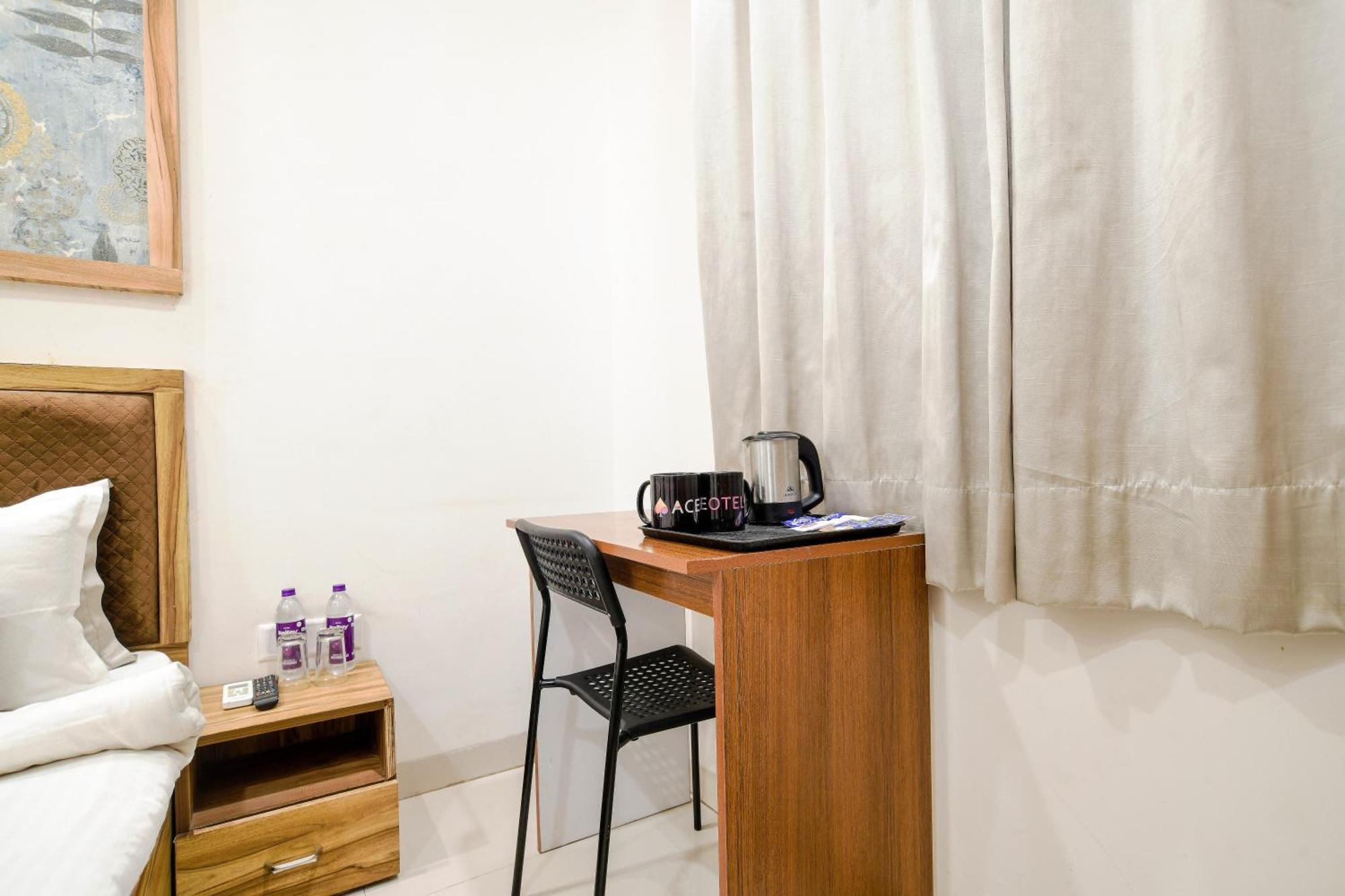 Aceotel Inn Flamingo Indore Buitenkant foto