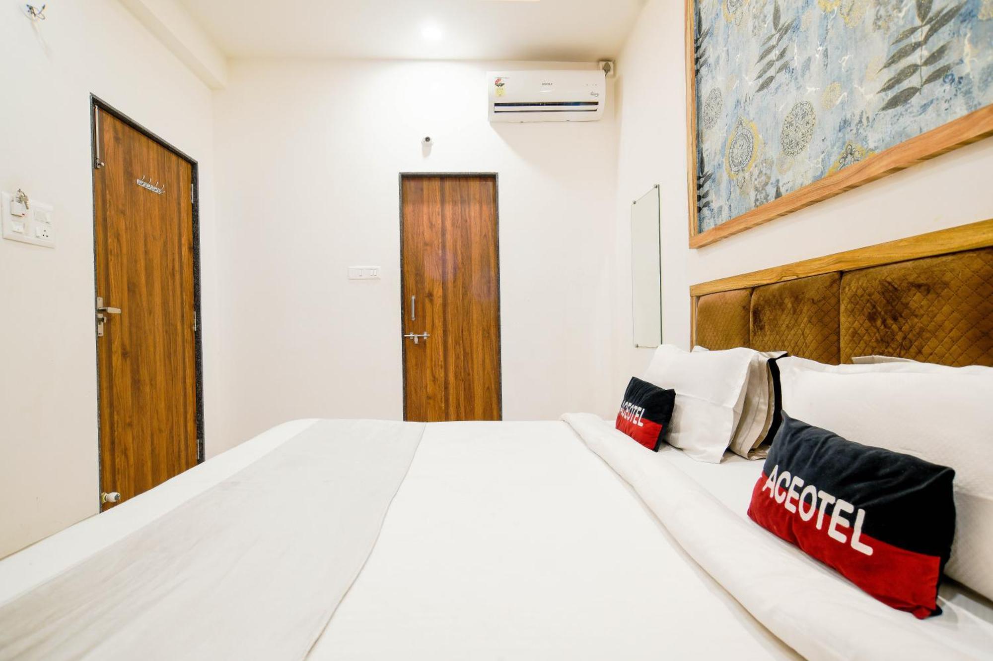 Aceotel Inn Flamingo Indore Buitenkant foto