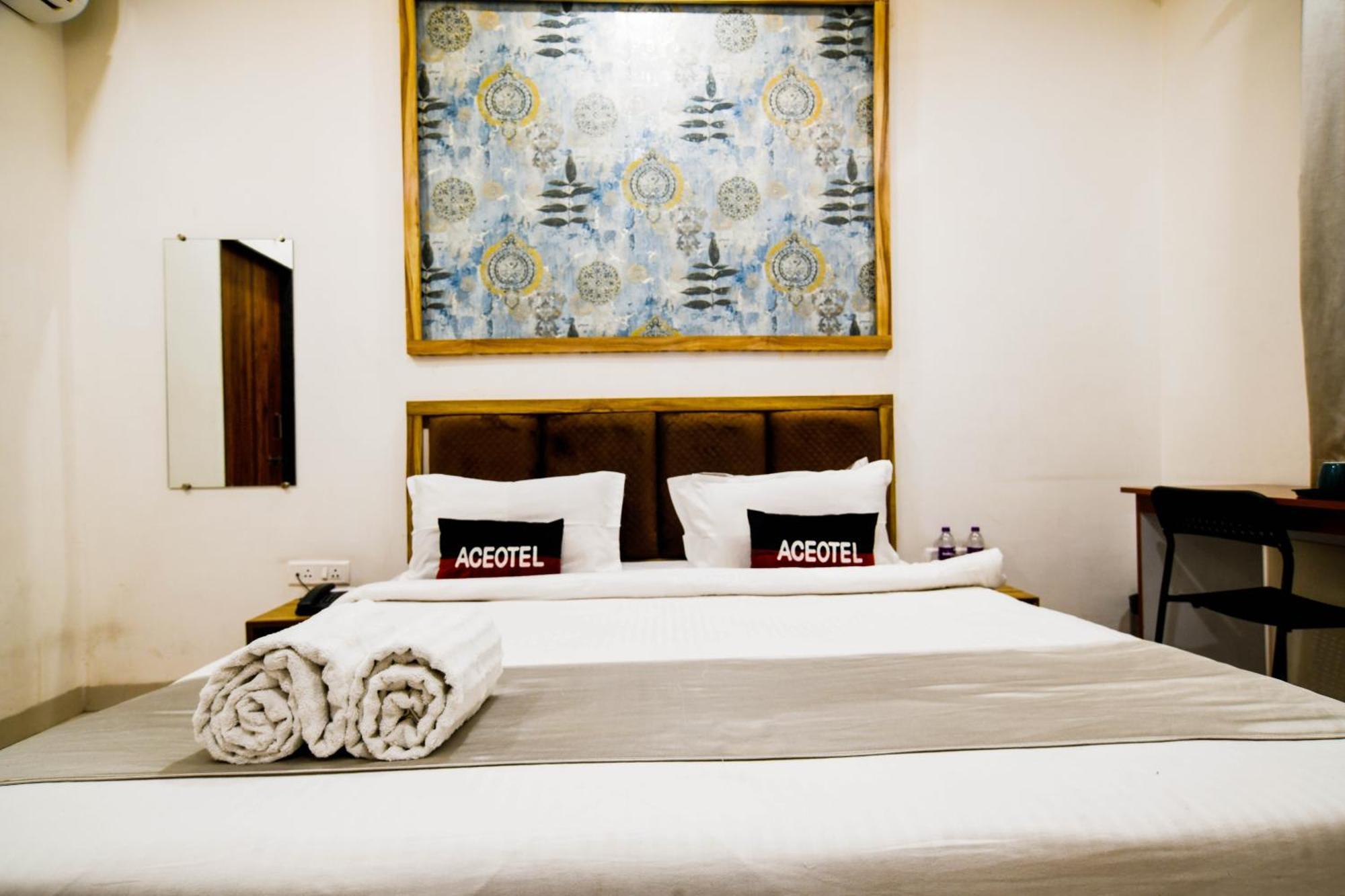 Aceotel Inn Flamingo Indore Buitenkant foto
