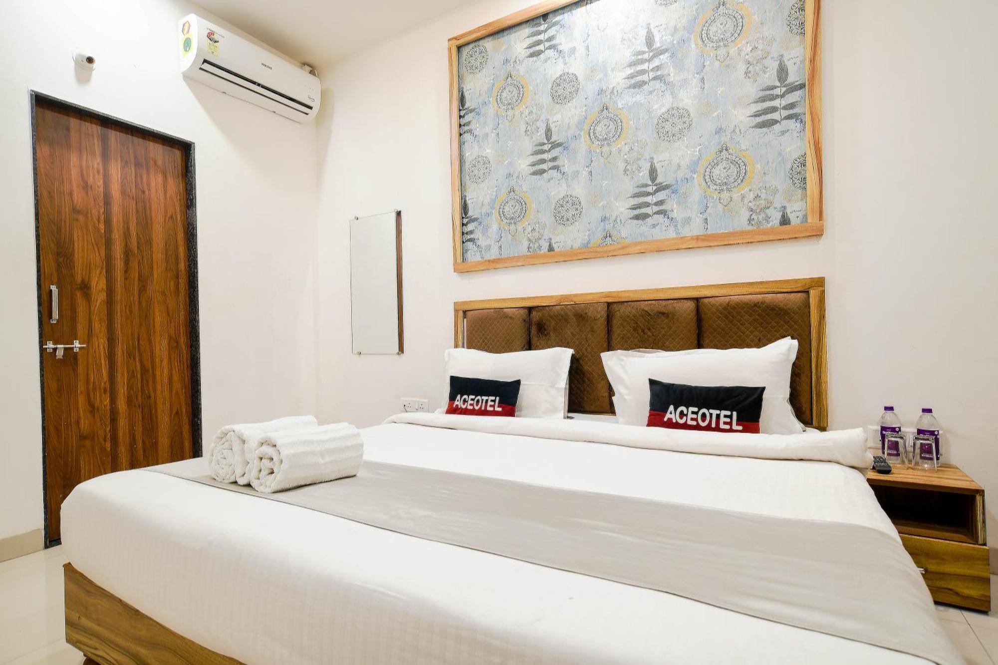Aceotel Inn Flamingo Indore Buitenkant foto